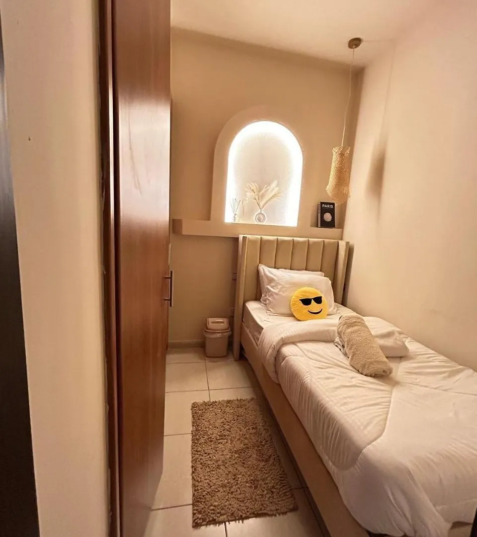 מלון קפסולה דובאי Adaz Home