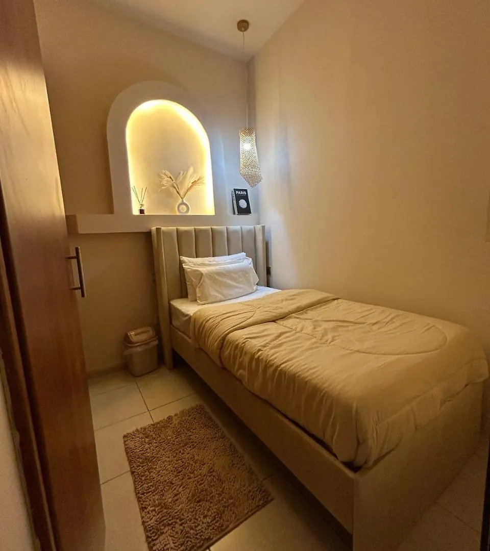 מלון קפסולה דובאי Adaz Home