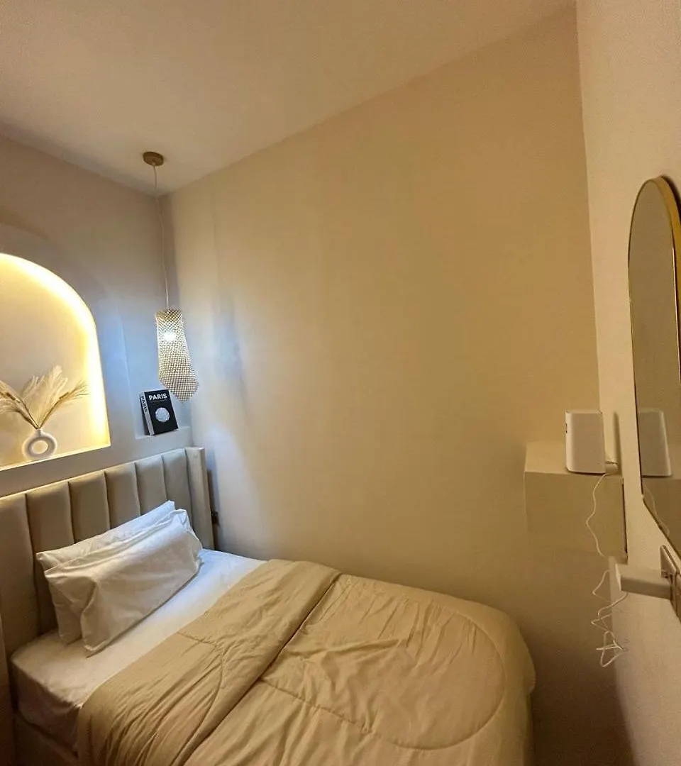 דובאי Adaz Home